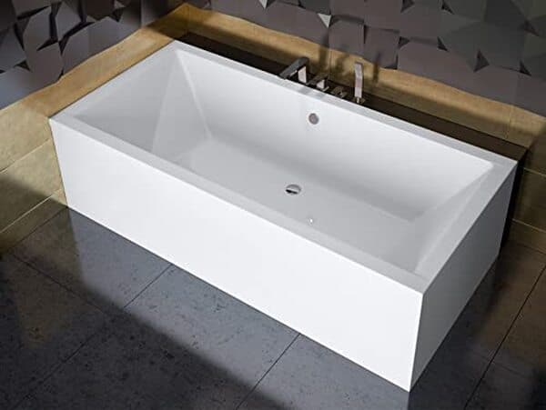 Découvrez notre test complet de la baignoire BADLAND design moderne 190x90 cm. Dimensions, matériaux, prix et avis : tout ce qu'il faut savoir avant d'acheter.