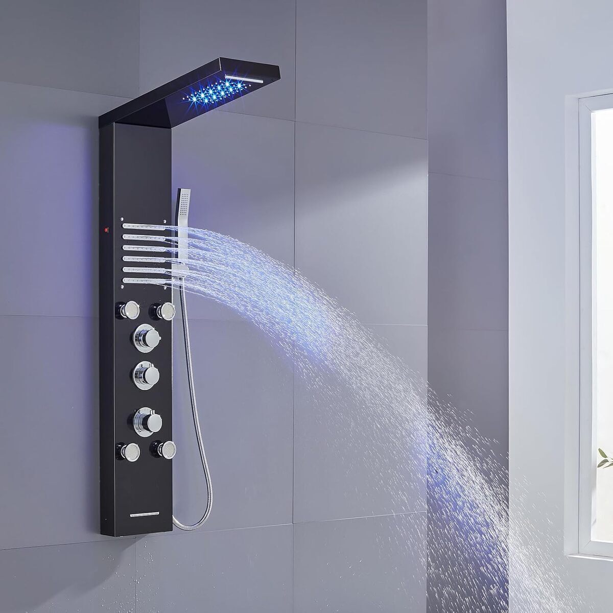 Test de la colonne de douche Kinkibos : hydromassage LED et 6 fonctions